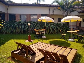 Garden - Francis Hotel Pousada (Caraguatatuba)