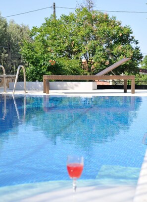 Private pool - Family Maisonette with Pool near Beach (Oropos)