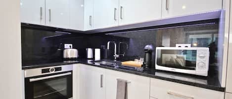 Fridge, microwave, oven, stovetop