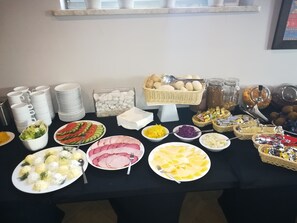 Daily buffet breakfast for a fee - Hotel Piast (Malbork)