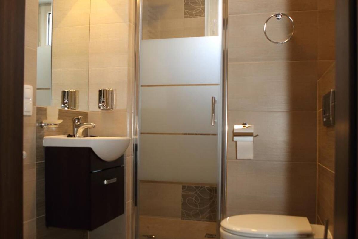 free toiletries, hair dryer, towels