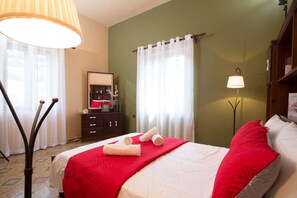 Villa, 3 Schlafzimmer | 3 Schlafzimmer, Schreibtisch, Bügeleisen/Bügelbrett