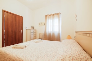 Appartement | 1 chambre, fer et planche à repasser, accès au Wi-Fi (inclus)