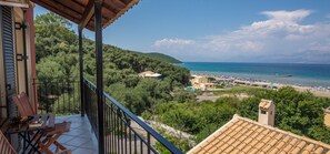 Property grounds - Chrismos Luxury Suites 16B Apraos Corfu (Corfu)