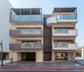 Front of property - Jasmine Cozy Modern Flat near Sandy Beach (Platanias)