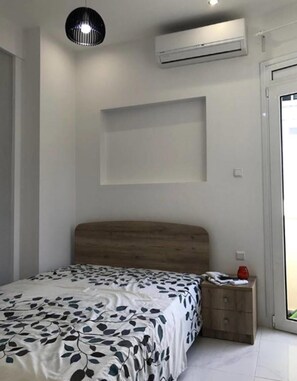 1 chambre, chambres insonorisées, fer et planche à repasser