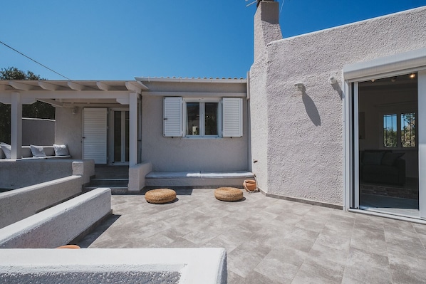 Villa, 2 Bedrooms | Terrace/patio