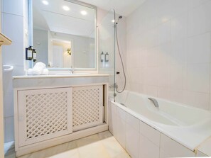 Hair dryer, towels - Mshome La Fragata Sea Terrace (Benalmadena Costa)