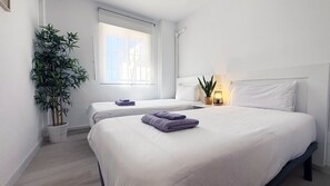 2 bedrooms, iron/ironing board, travel cot, free WiFi - Mshome Casa Alborán (Rincon De La Victoria)