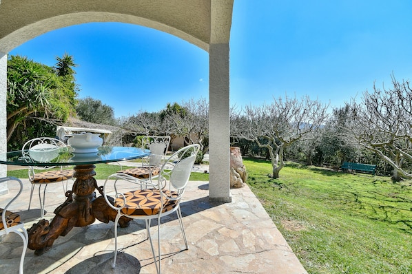 Villa | Terrace/patio
