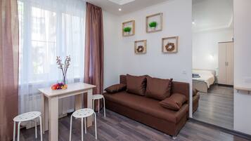 Apartment | Wohnbereich | LCD-Fernseher