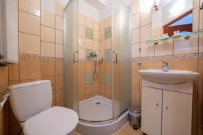Shower, designer toiletries, towels - Zającówka (Szklarska Poreba)