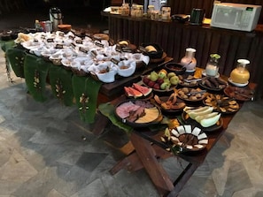 包含每日全套早餐