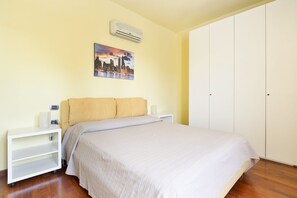 City Room, 2 Bedrooms | 2 bedrooms, premium bedding, down duvets, individually decorated - Gavinana Apartment by Mmega (Florence)