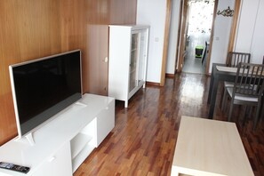 Interior - Great 2 bd apartment in Callao Madrid City Center! (Madrid)
