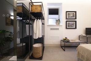ห้องดับเบิล, ระเบียง (1) | มินิบาร์, ห้องพักตกแต่งอย่างมีเอกลักษณ์, ตกแต่งพิเศษโดยเฉพาะ