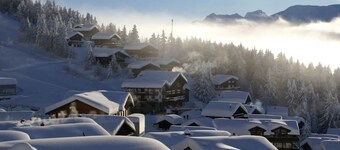 Beautiful apartment for 10 people with WIFI and balcony