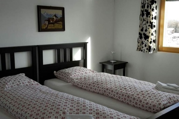 Eigentum, Möbel, Gebäude, Bilderrahmen, Komfort, Bettrahmen, Holz, Interior Design, Fussboden, Lampe