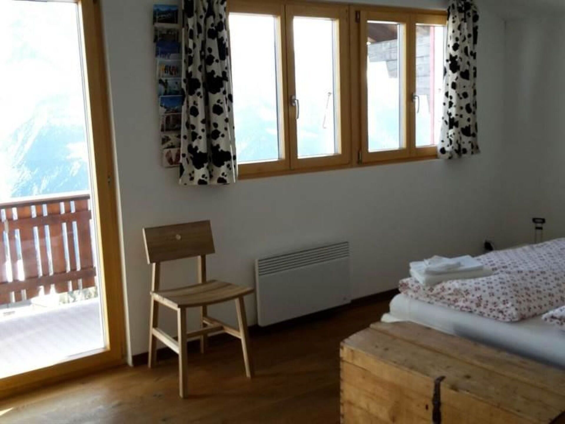4 Schlafzimmer, Reisekinderbett, kostenloses WLAN, Bettwäsche