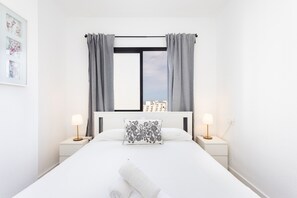 1 soverom, strykejern/-brett, wi-fi (inkludert) og sengetøy