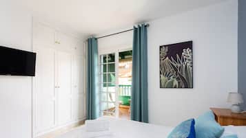 2 slaapkamers, een strijkplank/strijkijzer, gratis wifi, beddengoed