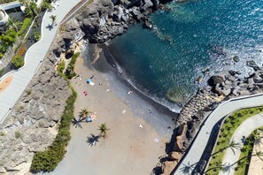 Beach - Wonderful 2 bd apartment with great terrace (Adeje)