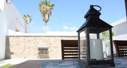 Gran terraza, BBQ y relax en Playa Paraiso