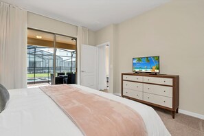 5 bedrooms, iron/ironing board, WiFi, bed sheets