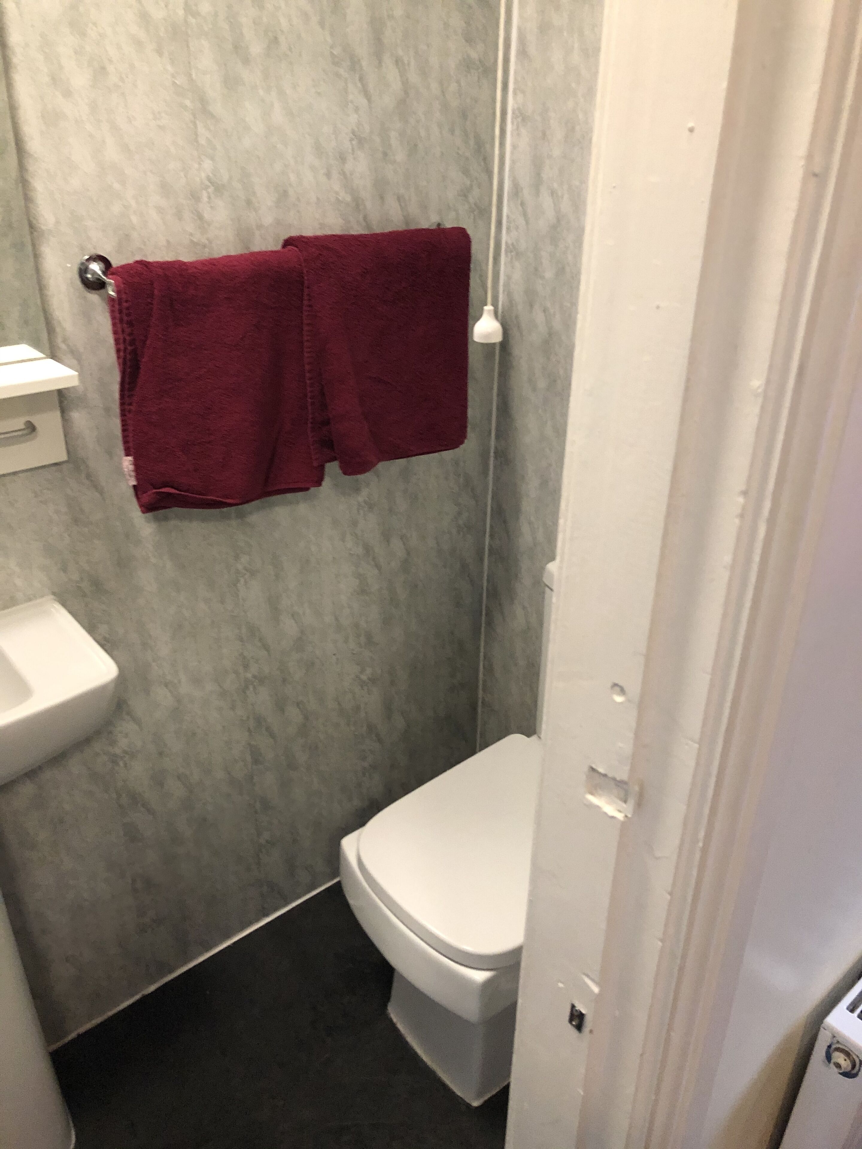 quadruple room | bathroom amenities | shower, hair dryer, towels, soap