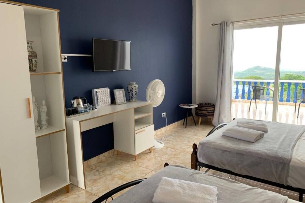 deluxe double or twin room, 2 queen beds | 1 bedroom, individually decorated, individually furnished, desk