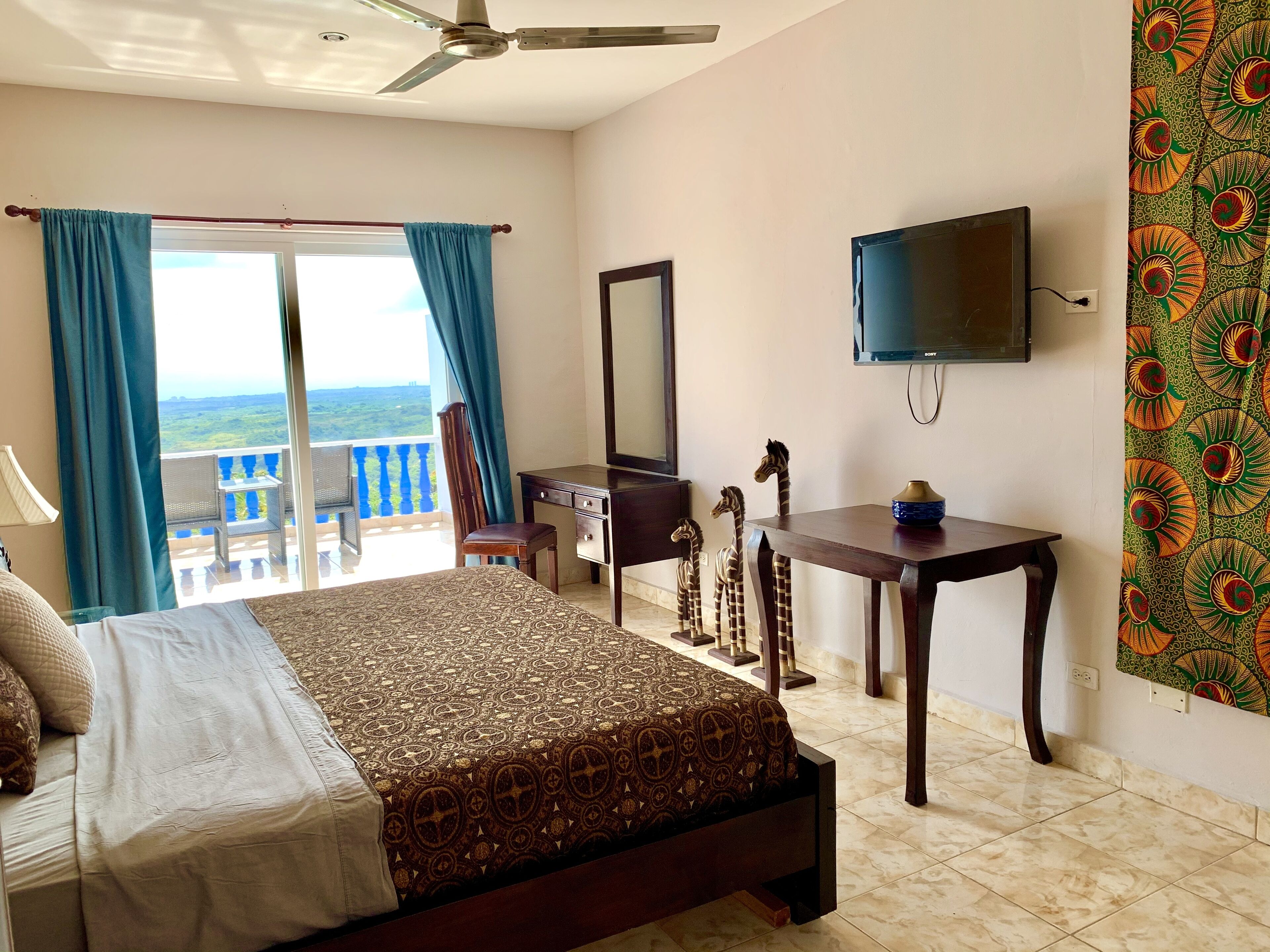 1 bedroom, individually decorated, individually furnished, desk