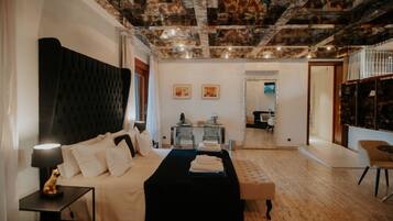 ๋๋ธ๋ฃธ, ์ฅ์ ์ธ ์ง์ (Misteri) | ๊ณ ๊ธ ์นจ๊ตฌ, ๋ฉ๋ชจ๋ฆฌํผ ์นจ๋, ๊ฐ๊ฐ ๋ค๋ฅธ ์คํ์ผ์ ์ธํ
๋ฆฌ์ด, ๋
ธํธ๋ถ ์์
๊ณต๊ฐ