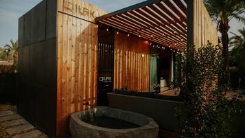 Tweepersoonskamer | Terrein van de accommodatie