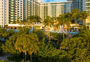 Exterior - Luxurious 3/3 Ocean View Condo 1107 - Located at 1 Hotel & Homes South Beach (Miami Beach)