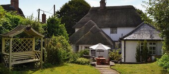 3 bedroom accommodation in Farnham, near Blandford Forum