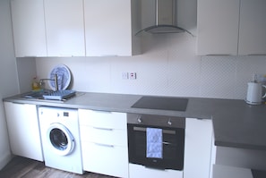 Apartment, 1 Bedroom | Private kitchen