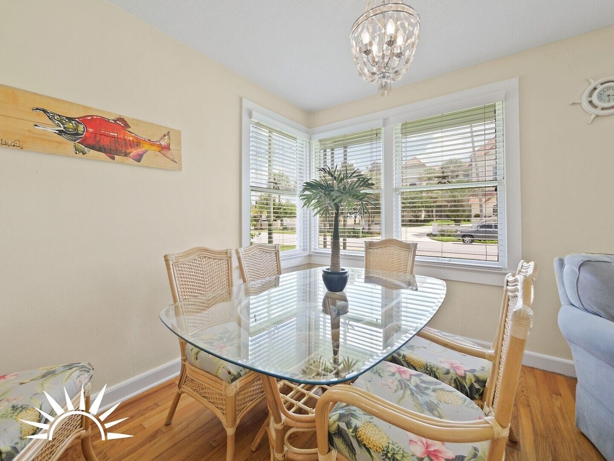 Photo 7 of Dog Friendly bungalow with private fenced pool just one mile from Historic