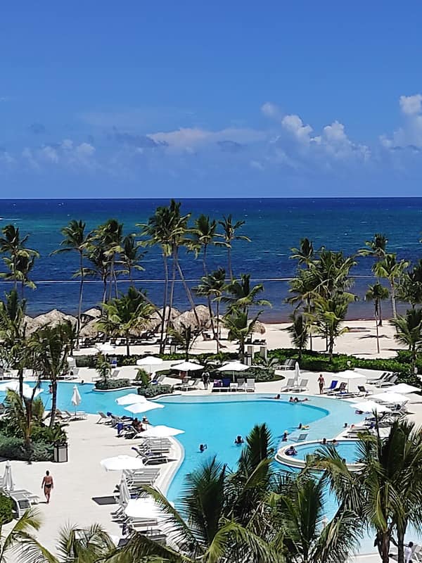 Private beach, white sand, sun loungers, beach umbrellas