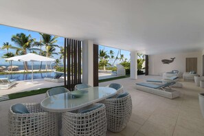 Free minibar, in-room safe, desk, blackout drapes - Serenade Punta Cana Beach & Spa Resort - All Inclusive (Punta Cana)