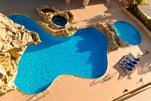 Apartment | Pool | Outdoor pool, pool loungers - 2 bed Apartment Overlooking Pool - Oroklini (Oroklini)