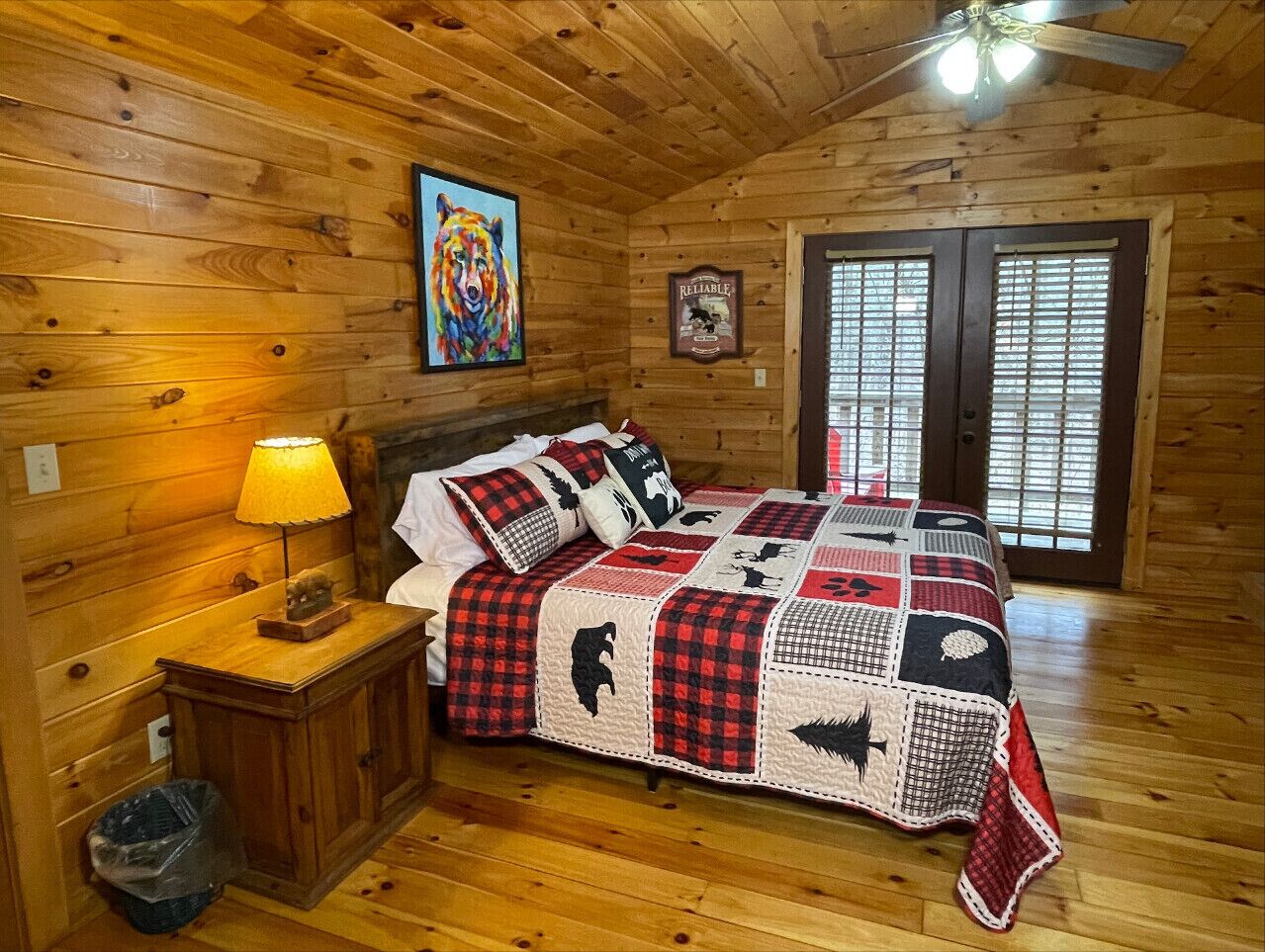 3 slaapkamers, een bureau, gratis wifi, beddengoed