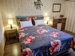 1 chambre, fer et planche à repasser, Wi-Fi gratuit, draps fournis