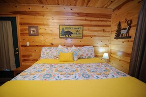 1 bedroom, desk, free WiFi, bed sheets