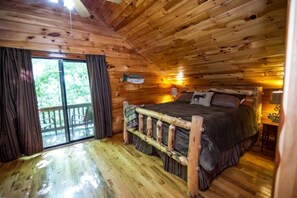 Escritorio, wifi gratis y ropa de cama 