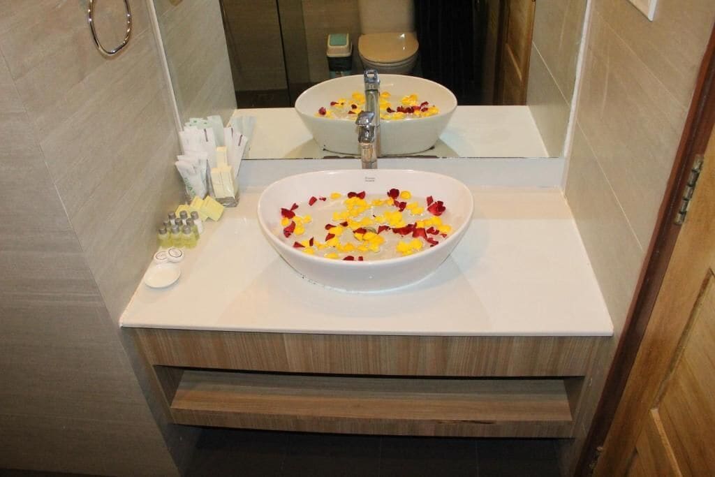 Premier Suite | Bathroom sink