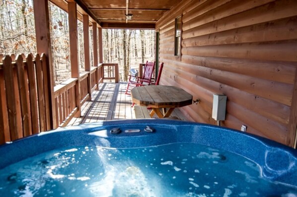 Bain à remous extérieur