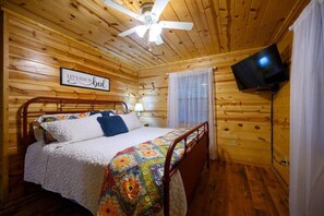 書桌、熨斗/熨衫板、免費 Wi-Fi、床單