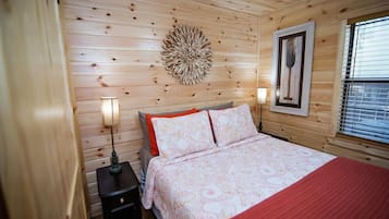 Escritorio, wifi gratis, ropa de cama