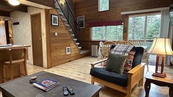 Smart TV, fireplace, DVD player