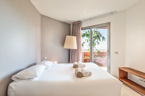 2 soverom, safe på rommet, strykejern/-brett og wi-fi (inkludert)